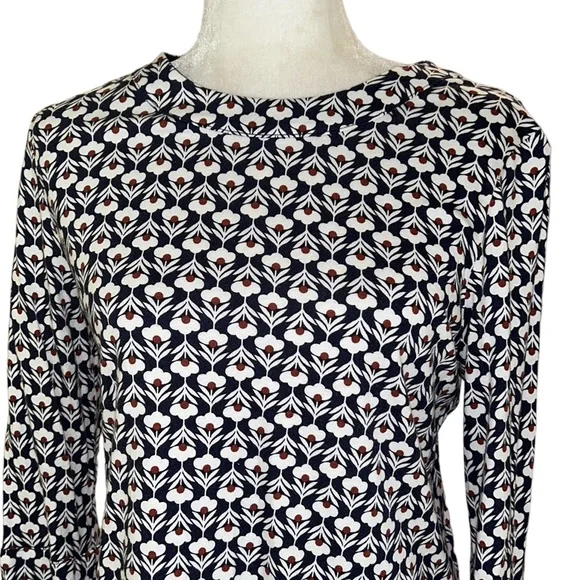 Boden Althea Petal Head Geometric Floral Keyhole 3/4 Sleeve Tee - 8 - Picture 4 of 13
